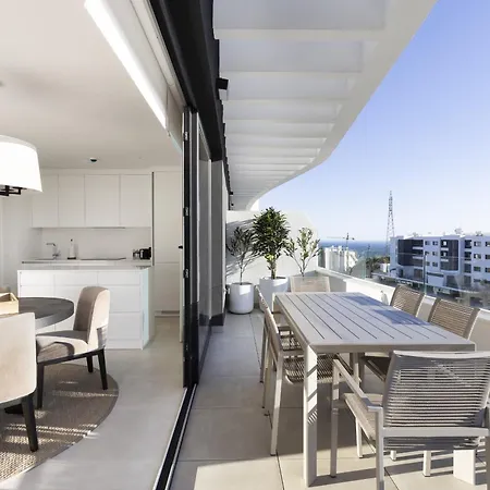 Horizon Floor Higueron Apartment